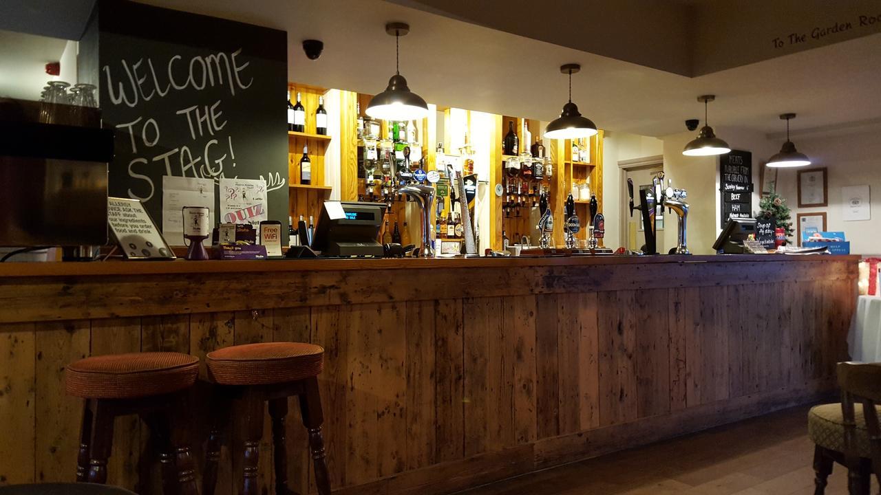 Отель The Stag Northwood  Экстерьер фото